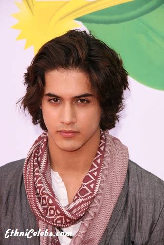 avan jogia ethnicity